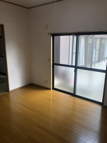 久居北口町一戸建て②の寝室