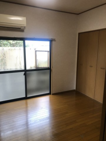 久居北口町一戸建て②の寝室