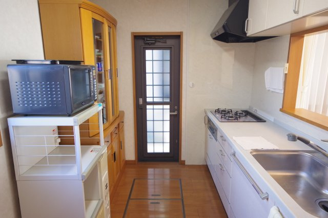 宇都宮市中今泉４丁目　中古戸建のキッチン|使いやすいシステムキッチン