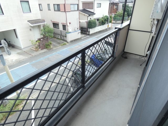 【バルコニー】