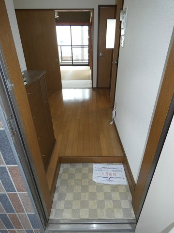 【玄関】 | シューズボックスのある玄関です