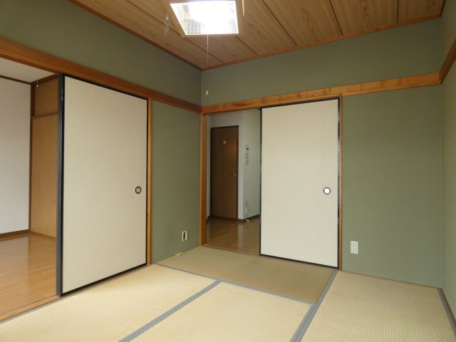 【和室】 | 6.0帖の和室です。