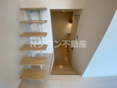 【その他】 | ルークス名古屋Ⅱ | 明るい色調の室内です