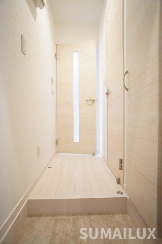 G-smart坪井の玄関