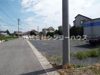 【前面道路含む現地写真】