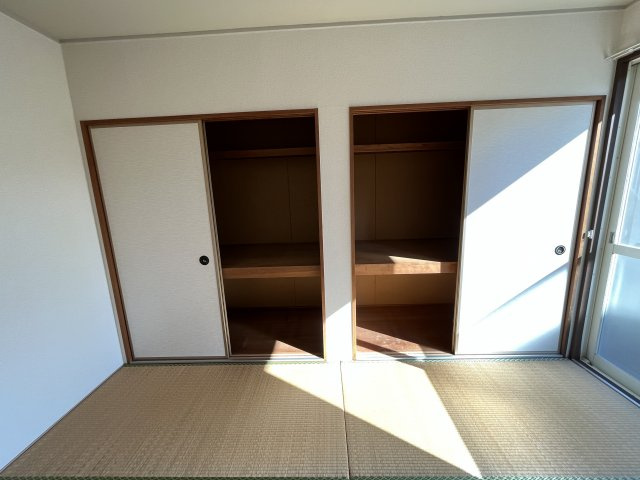 アメニティハイム本郷Dの収納|
