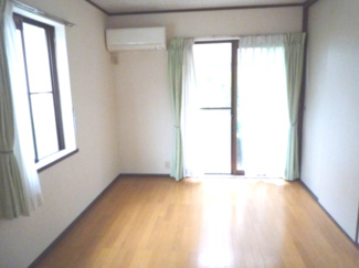 【洋室】 | メゾンアイラ | ※参考写真