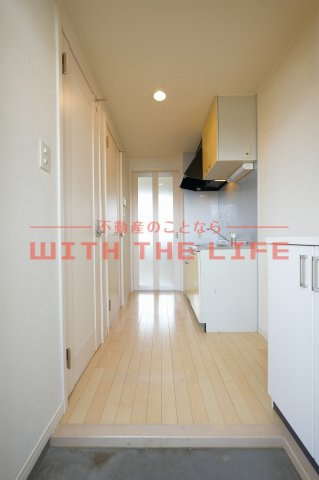 クレフラスト試験場前駅南【キャッシュバック対象物件】の玄関|収納もある玄関です