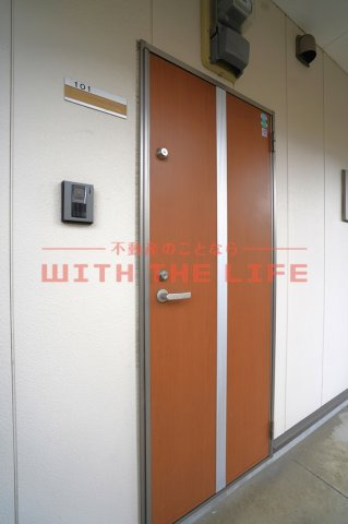 クレフラスト試験場前駅南【キャッシュバック対象物件】の玄関|きれいな玄関です