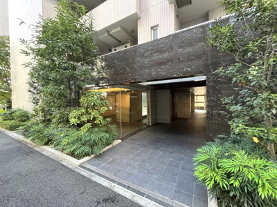 【エントランス】 | インプレスト東京八丁堀 | エントランス入口になります。