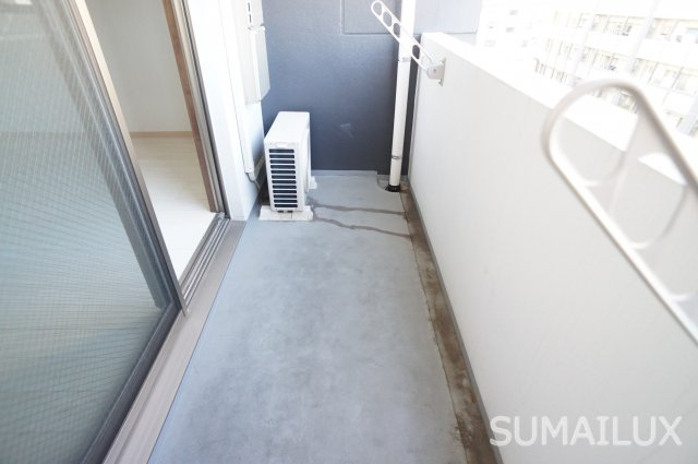 熊本市中央区新屋敷２丁目の賃貸マンションのバルコニー