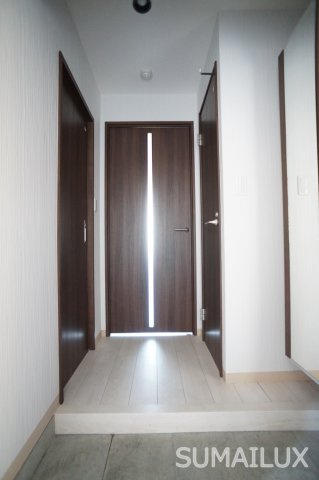 熊本市中央区新屋敷２丁目の賃貸マンションの玄関
