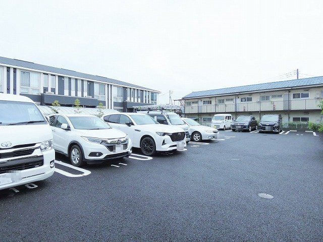 マハロプルメリアの駐車場