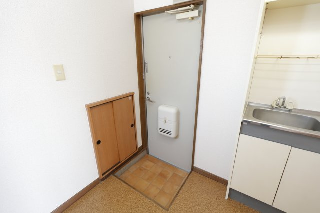 ヴェルディ石井の玄関