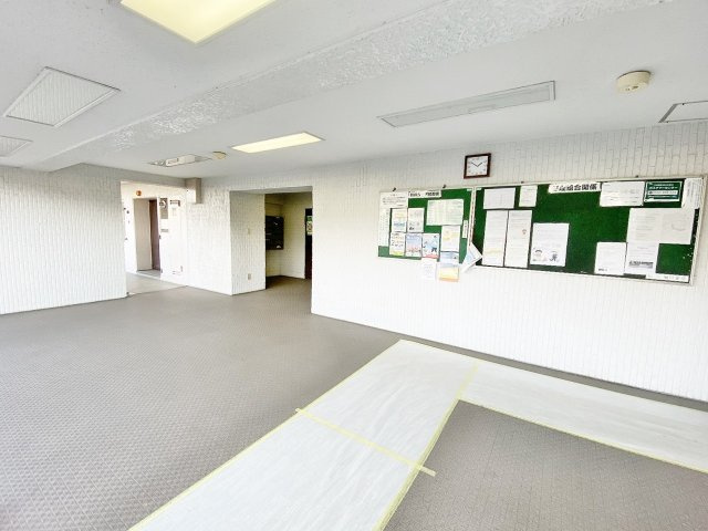 駅徒歩6分【家具付き・フルリフォーム】最上階～鶴川ハイツ（7階）～の画像