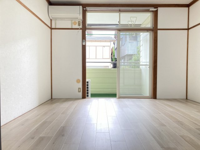 ユートピアサフラワの居間・リビング
