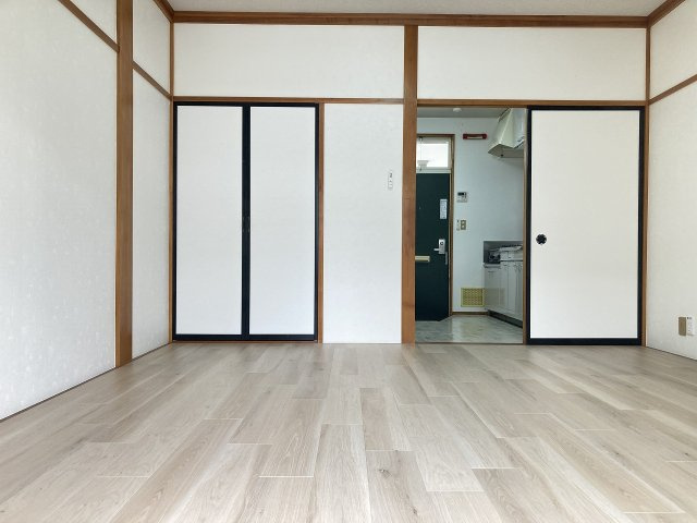 ユートピアサフラワの洋室