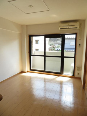 【居間・リビング】 | サニーレジデンス