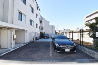 【駐車場】 | 駐車場