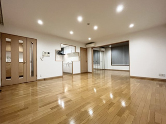 【居間・リビング】