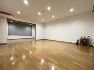 【居間・リビング】