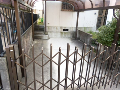 【駐車場】 | 草津町貸家