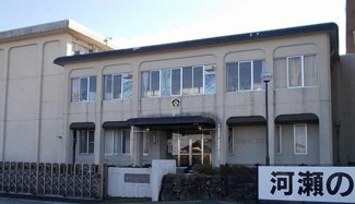 【周辺】 | ソレイユＢ | 河瀬小学校まで1700m