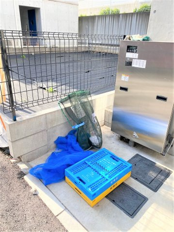 「防音マンション」ラシクラス中丸町の駐車場|入居者専用のゴミステーション