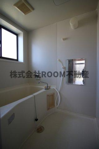 細木貸家(樺山4656)の浴室|落ち着いた空間のお風呂です