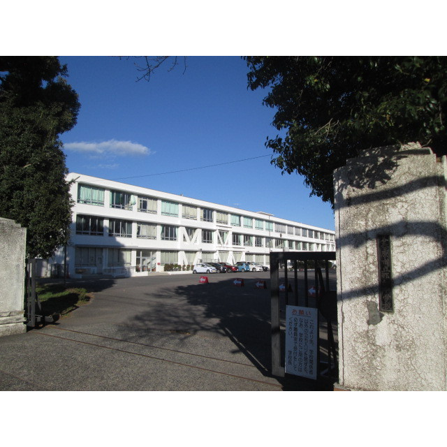 各務原市那加野畑町２丁目の駐車場の周辺|那加中学校