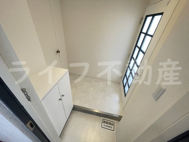 ルシード小阪の玄関|落ち着いた玄関です