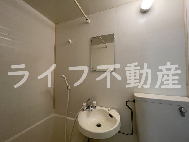 シャルマン89の洗面所|忙しい朝には欠かせない洗面所です