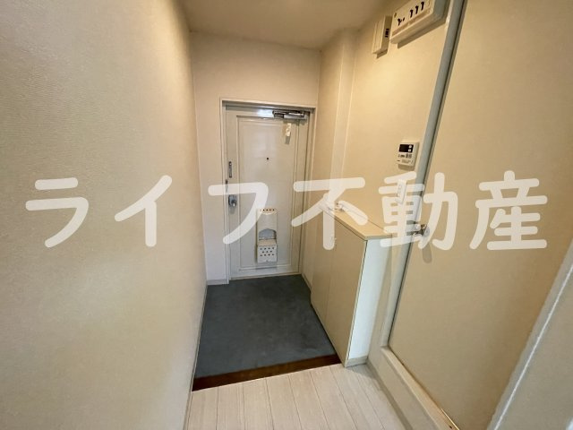 シャルマン89の玄関
