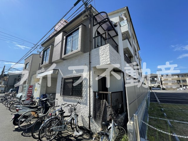 シャルマン89の外観