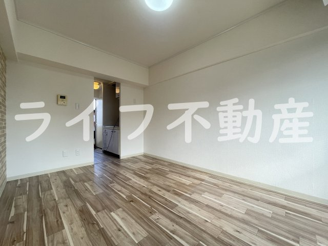 ラフォーレ菱屋西Ⅱの和室|和室があれば、来客や子供用のスペースとして活躍します