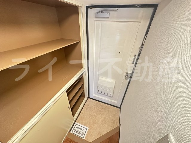 ラフォーレ菱屋西Ⅱの玄関|ゆったりとした玄関です