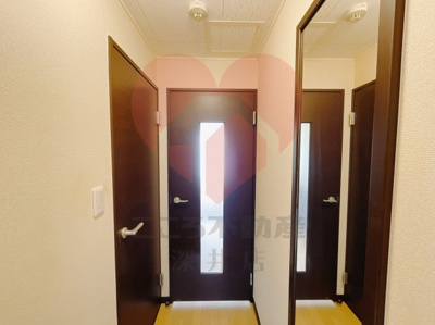 【玄関】 | レオネクスト美原野元