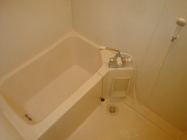 コンフォート中山寺の浴室|参考、同建物・同間取りの号室