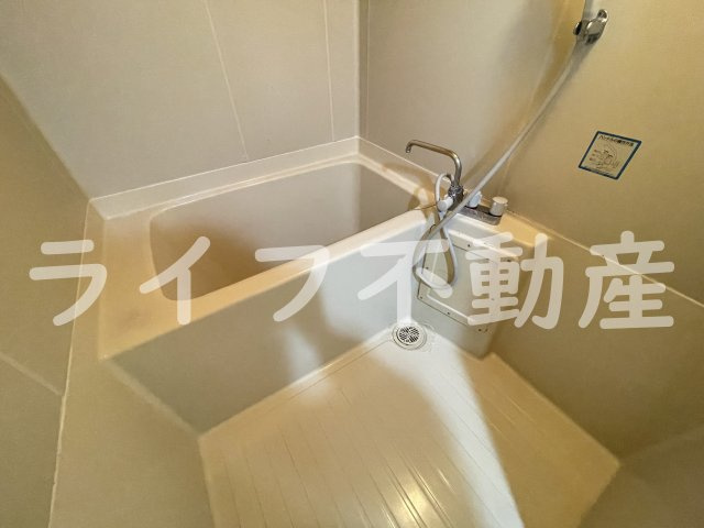 メゾンドール水野の浴室|コンパクトで使いやすいお風呂です