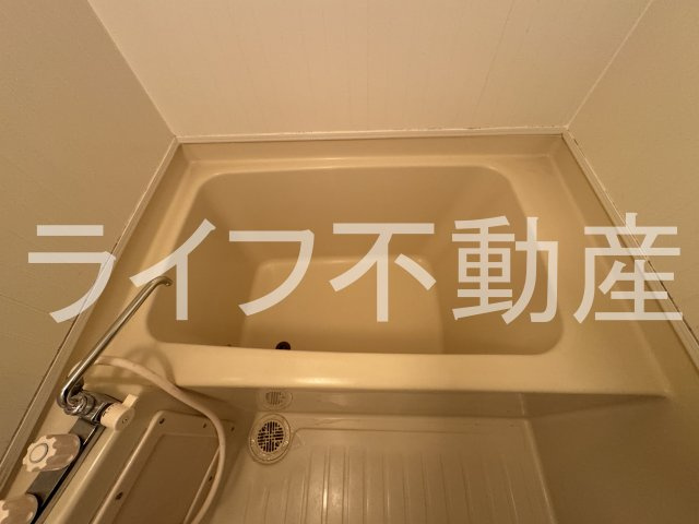 メゾンドール水野の浴室|落ち着いた空間のお風呂です