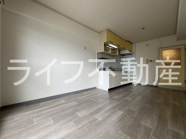 メゾンドール水野の内装|明るい色調の室内です