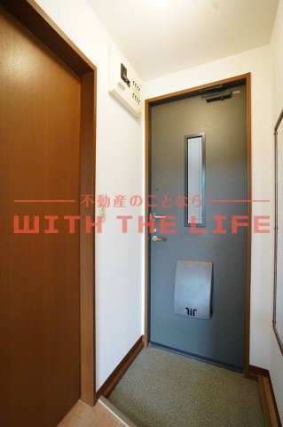 ルミエールK【キャッシュバック対象物件】の玄関|落ち着いた玄関です
