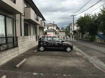 【駐車場】 | パークサイドスクエアⅠ | 車をお持ちの方に嬉しい駐車場付きの物件です
