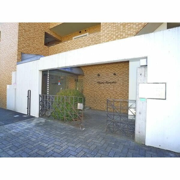 薬園台ガーデンヒルズのエントランス