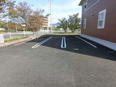 【駐車場】 | エッセ・ウーナ
