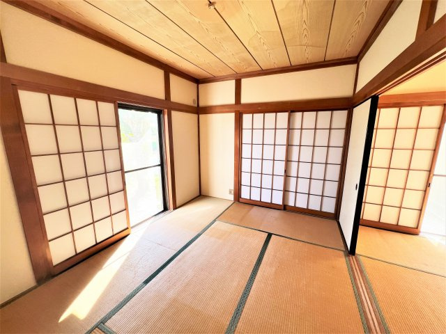 山野邸貸家の和室