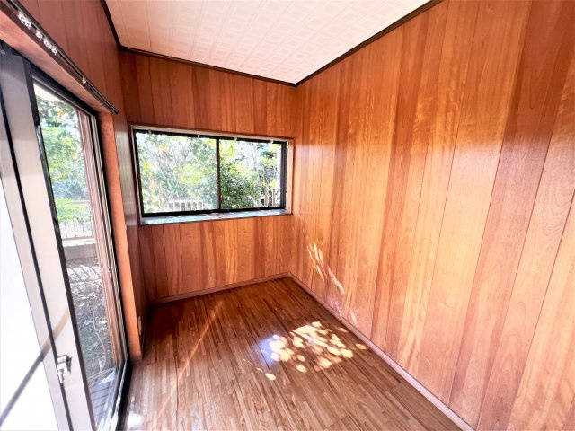 山野邸貸家の居間・リビング