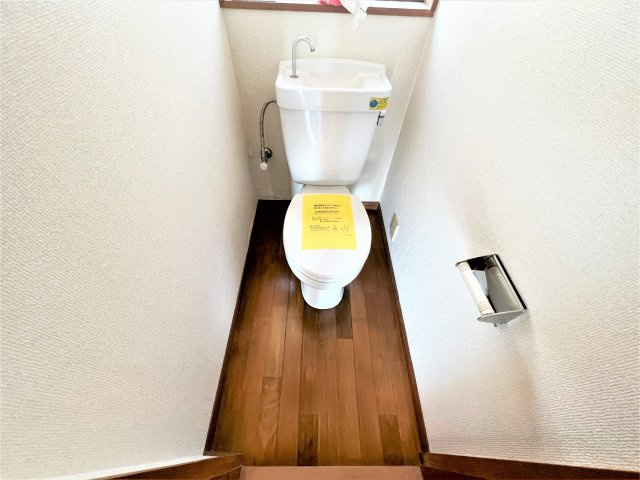山野邸貸家のトイレ|１階トイレです
