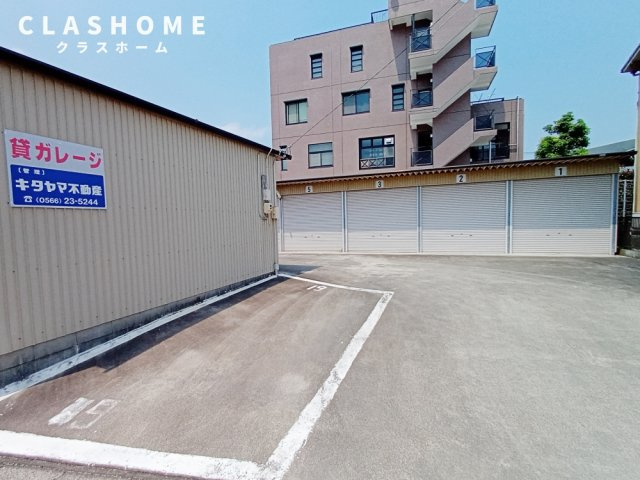 渡部様借家　　刈谷市の賃貸ならクラスホーム刈谷店の駐車場