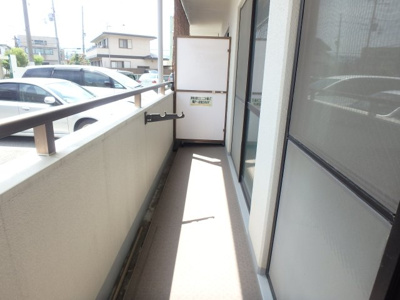 【バルコニー】 | グロリオーサ甲東 | バルコニーです